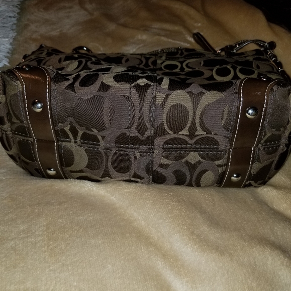 Authentic Coach Handbag - Picture 2 of 2